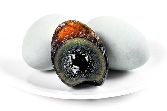 皮蛋再次成为关注对象!研究发现:高血脂吃皮蛋,身体或有6改善